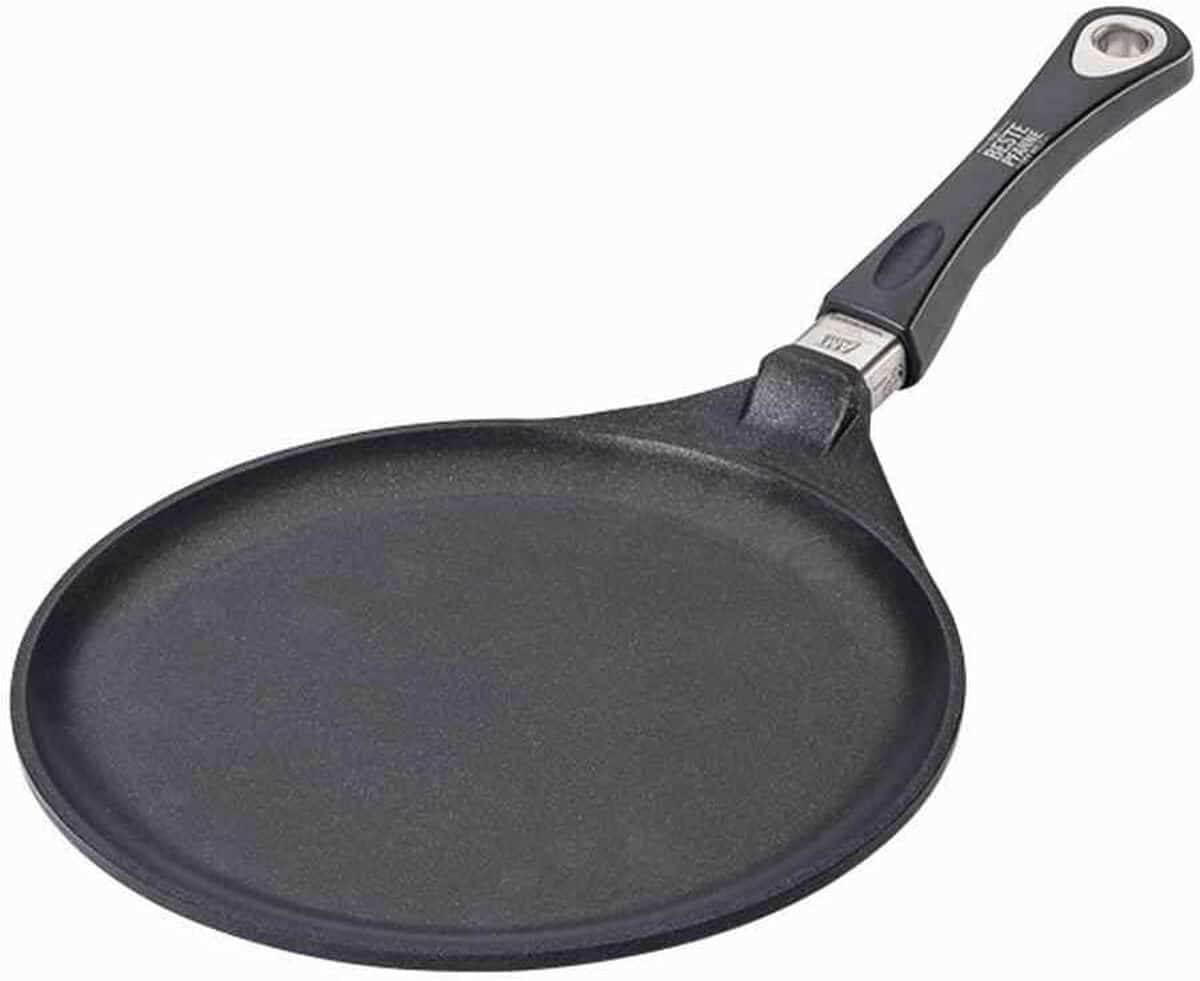 Test de la poêle crêpière AMT Gastroguss 2059591 en fonte d'aluminium